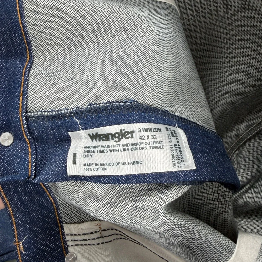 Wrangler Relaxed Fit Jeans 31MWZDN Dark Wash‎ Denim Mens 42x32 NWT